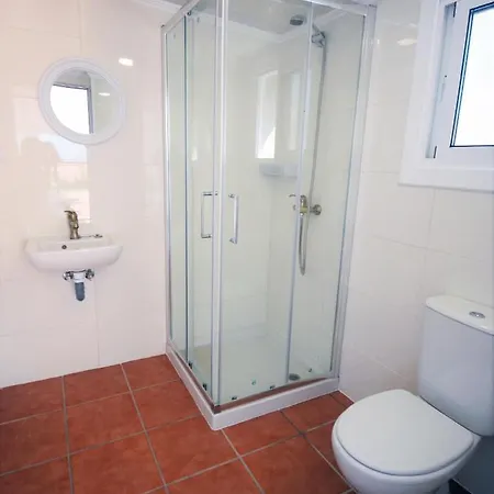 Nyaraló Casa Con Piscina En *