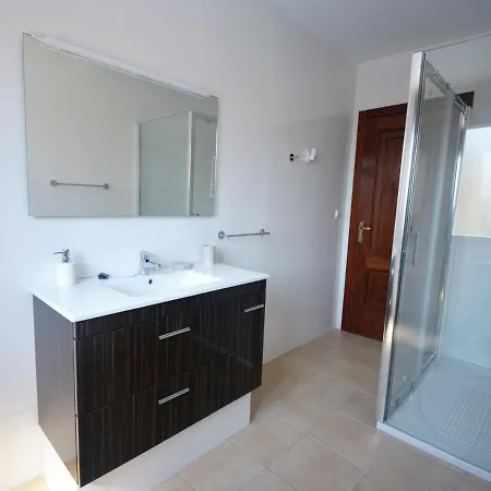 Casa Con Piscina En Nyaraló