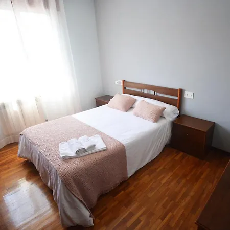 Casa Con Piscina En * Cambados